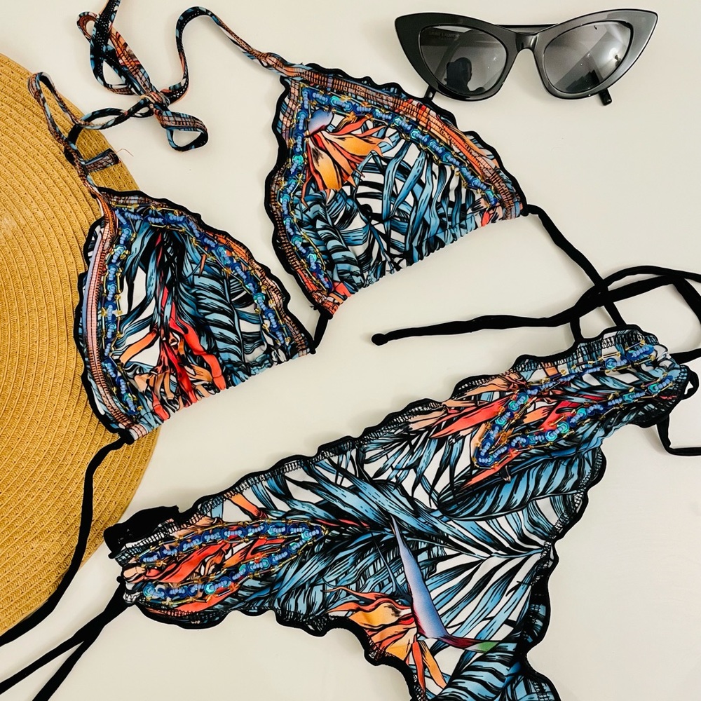 Beautiful detailed handmade scrunch bikini S